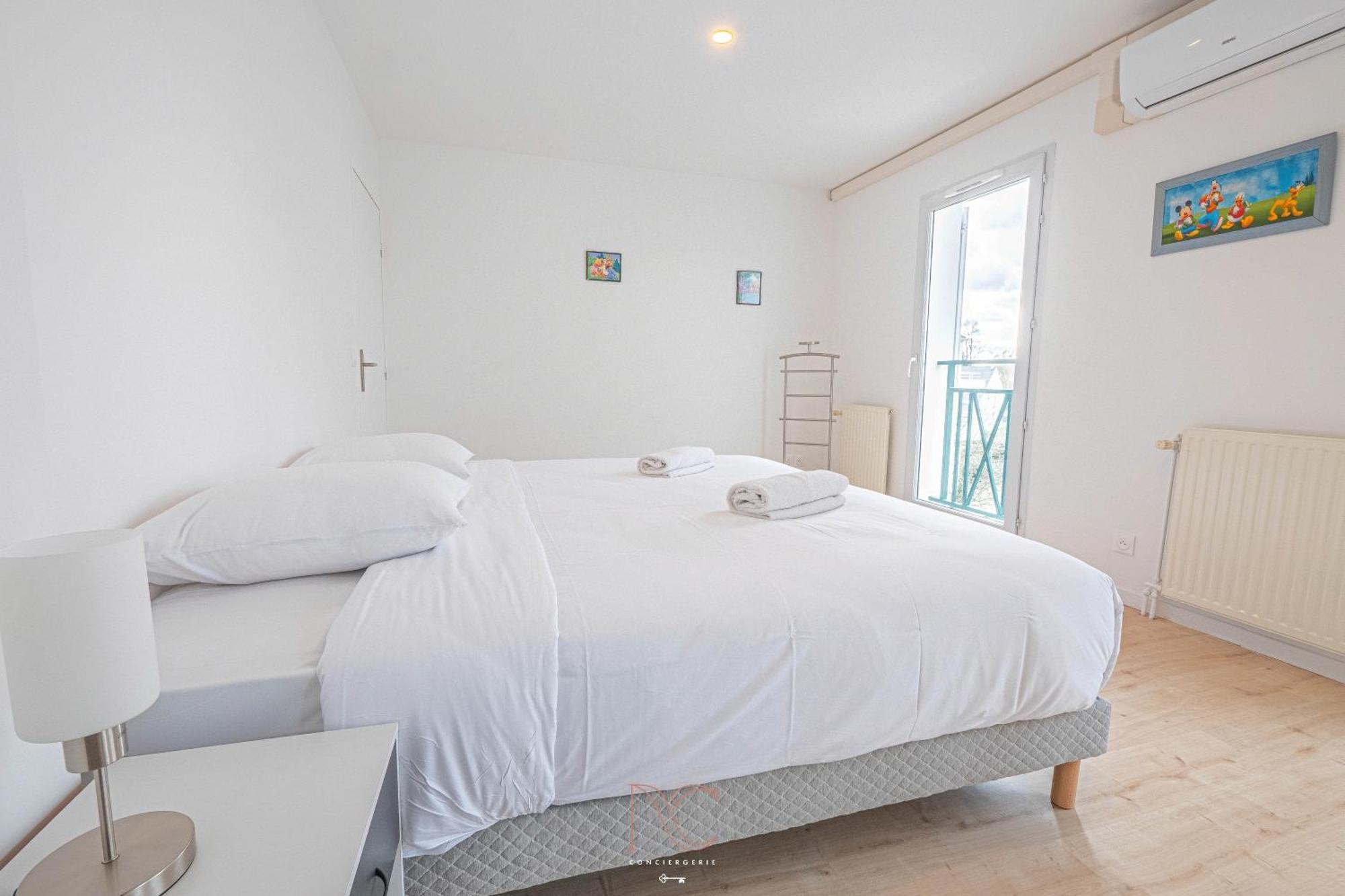 *Disneyland-Paris* 9 Pers, 2 Parkings, Wifi, Ac Montévrain Buitenkant foto